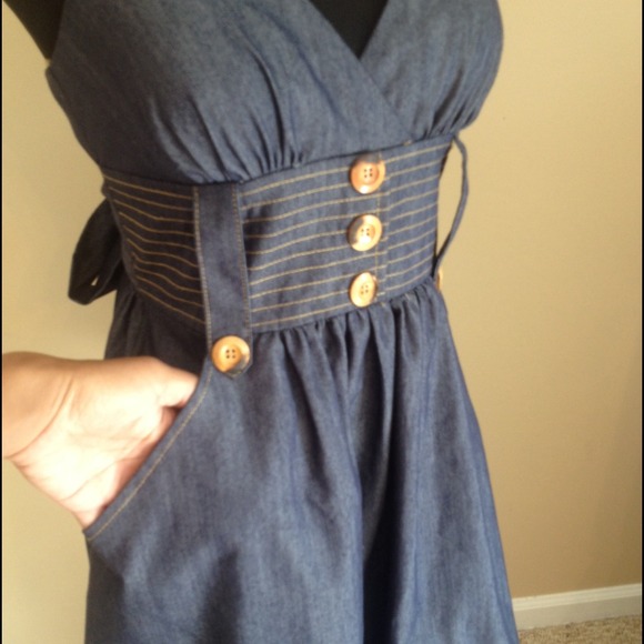 Denim Halter Dress with Pockets - Picture 3 of 4