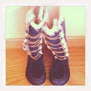 UGG Boots - 💥RESERVED💥for @sumarlina3 - UGG uptown II boots UGG Boots - 💥RESERVED💥for @sumarlina3 - UGG uptown II boots