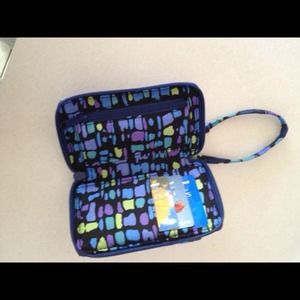 Vera Bradley All In One Wristlet-Indigo Pop collex