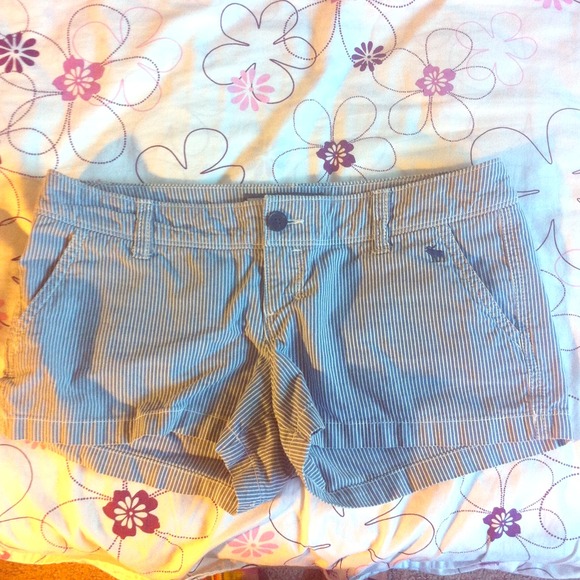 Shorts (: