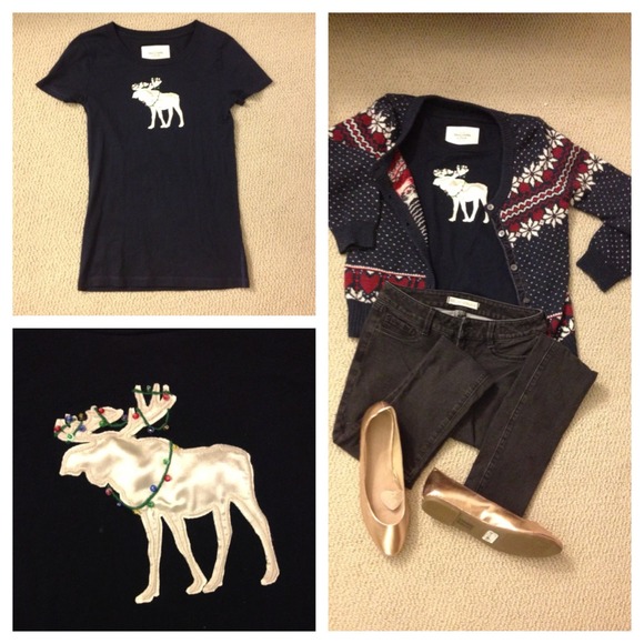 Abercrombie and Fitch fitted M holiday tee.
