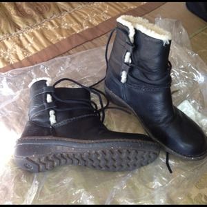 SOLD... Ugg women's Caspia boots. Worn twice. New!