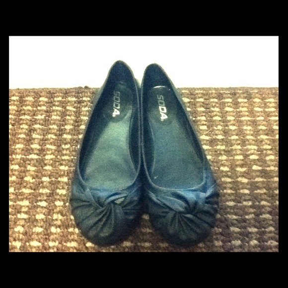 Black flats