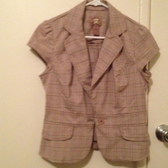Vest/top - Picture 1 of 2