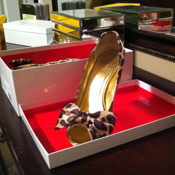 Lowered price :)Coach pumps