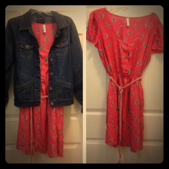 Flowing dress w/braided belt