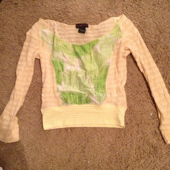 Thin, long sleeve shirt.