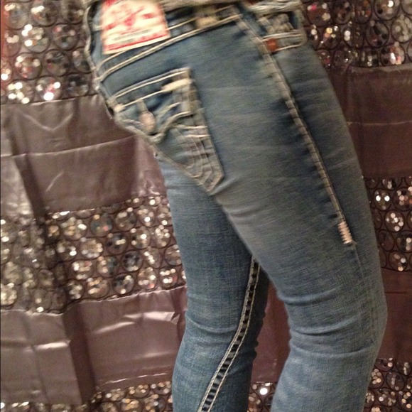 True Religion - Picture 2 of 3