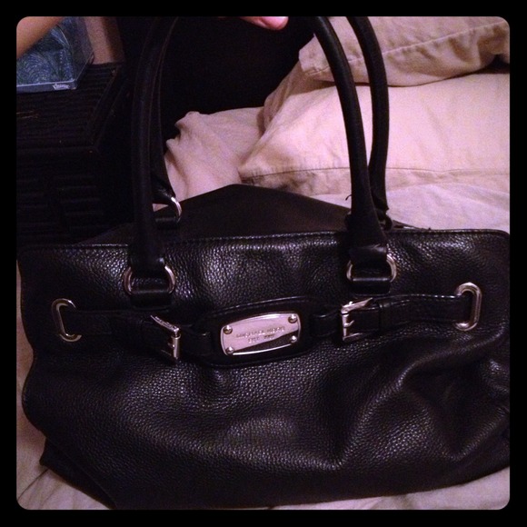 MICHAEL Michael Kors Handbags - Authentic Michael Kors leather purse