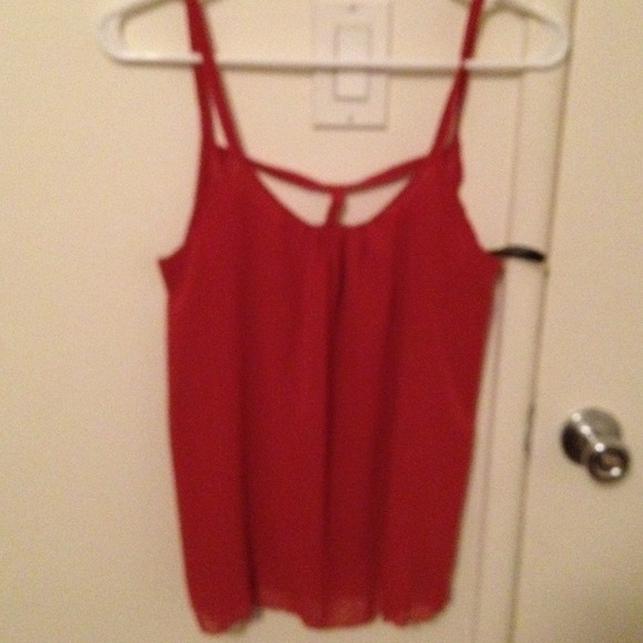 NWOT. Top - Picture 1 of 2