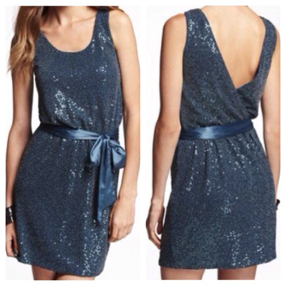 Low back sparkle dress - Picture 1 of 3