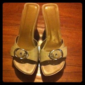 Shutz Wedge Platforms