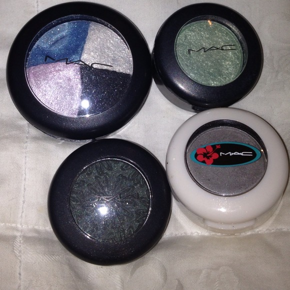 MAC bundle EYESHADOWS