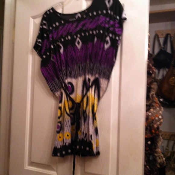 two tops , ...get 2 for 1 - Picture 3 of 3