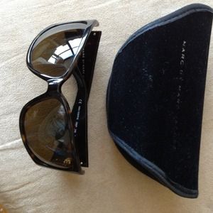 Marc by Marc Jacobs sunglasses w case