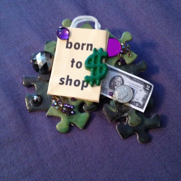 Vintage PIN "Born to Shop!" - Picture 2 of 3