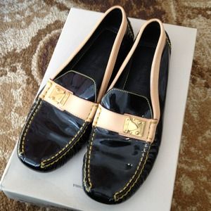 Louis Vuitton authentic shoes size 38.5