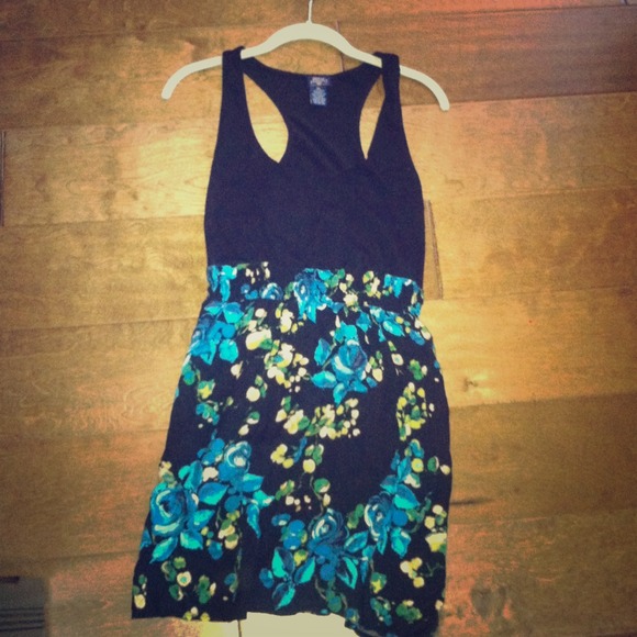 blue floral print dress