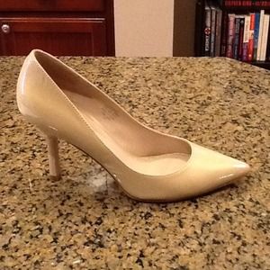 STEAL! Joan & David Natural Patent Heels