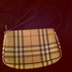 Authentic Burberry over the should purse