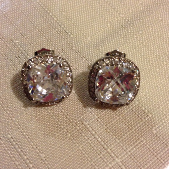 **SOLD** Arden Earrings