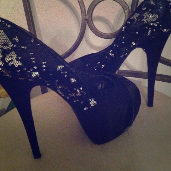 Wild DNA heels*sold*sold*sold