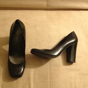 Nine West 8.5 black pumps 4 inch heels