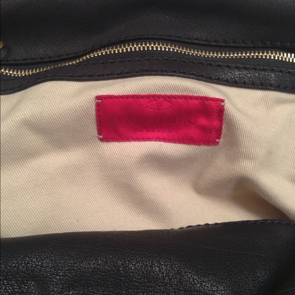 Valentino. Authentic. - Picture 2 of 4