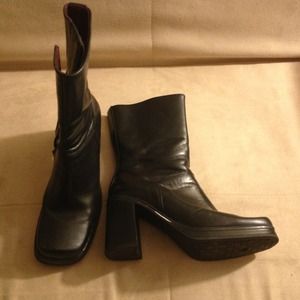 Tommy Hilfiger black boots