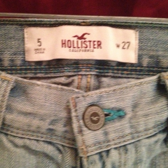 ❌❌❌SOLD❌❌❌hollister distressed jeans - Picture 3 of 4