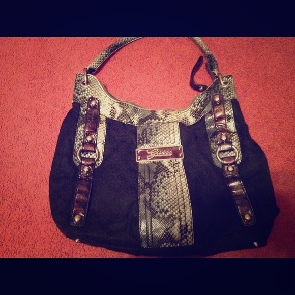 Bundle for @budgirl guess purse & Gucci watch