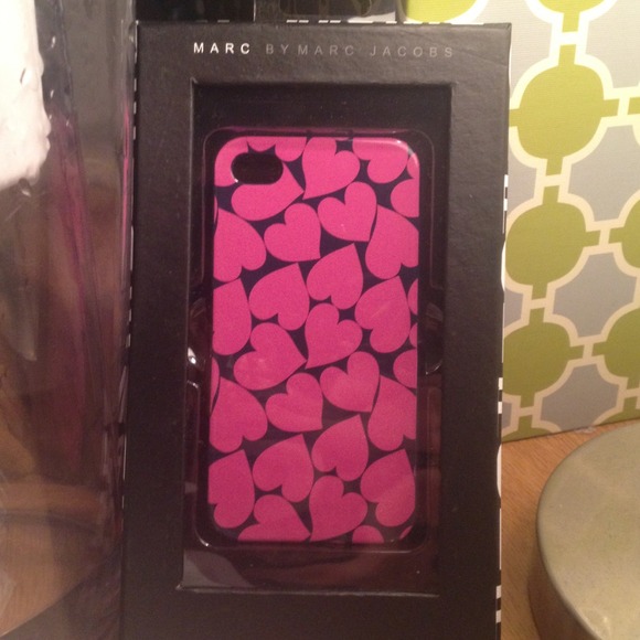 Marc by Marc Jacob iPhone 4/4s case pink heart