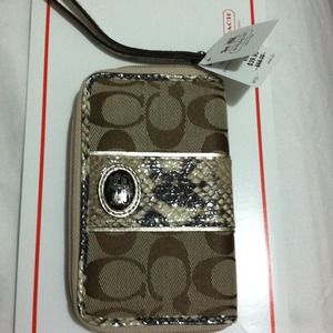 Coach wristlet