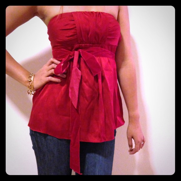 Banana Republic red top