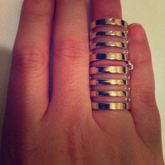 H&M Finger cuff ring
