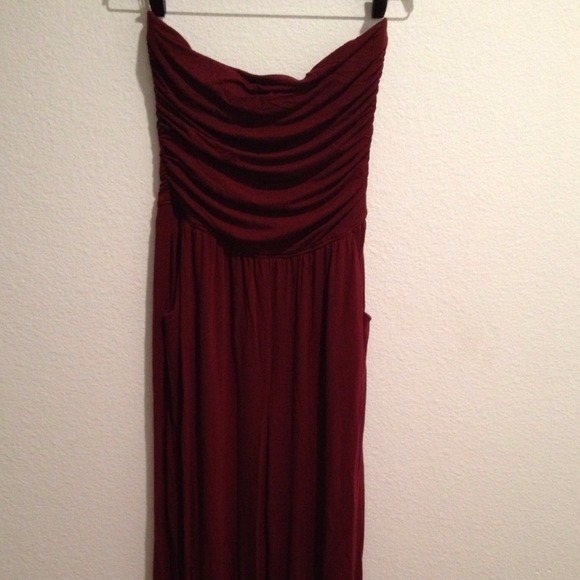 Halter top pantsuit - Picture 1 of 4