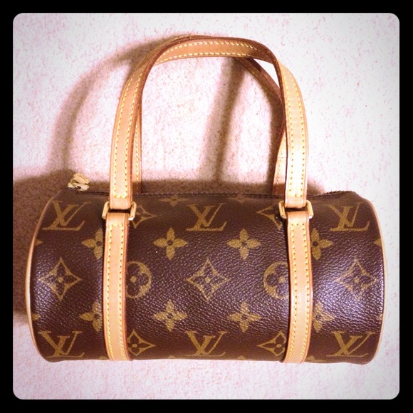 🚫SOLD! LOUIS VUITTON MONOGRAM PAPILLON 19 BAG - Picture 2 of 8