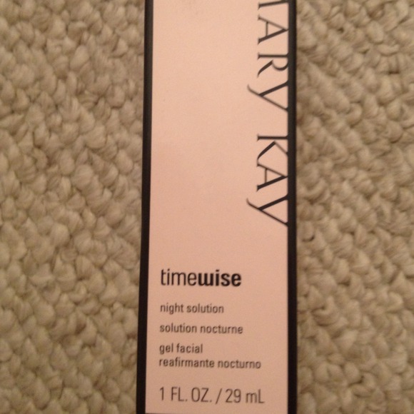 Reserved! bundledMary Kay time wise night solution