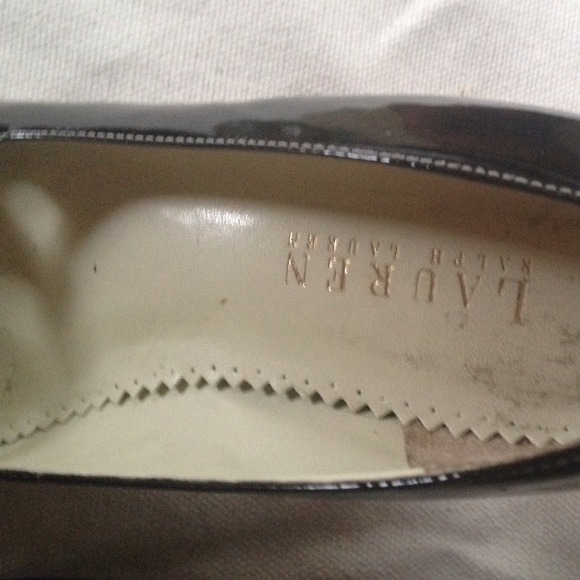 ❤️Black patent Ralph Lauren pointed toe low heel - Picture 4 of 4