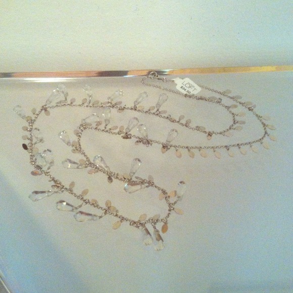 Ann Taylor loft necklace