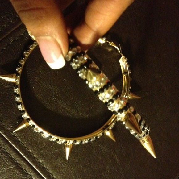 💋Edgy Spiked Earrings w/Crystal accents 😘ON SALE