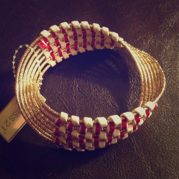 Bracelet