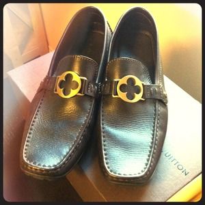 Louis Vuitton Men Shoes Size 12 in Dark Brown!