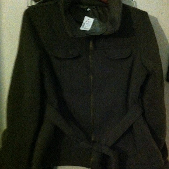 💢💢SOLD💢💢Fleece jacket bundle - Picture 3 of 3