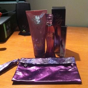 ❌Sold❌Step Into Sexy Perfume Gift bundle!