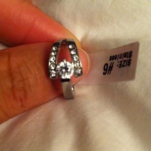 AAA grade CZ clear stone.