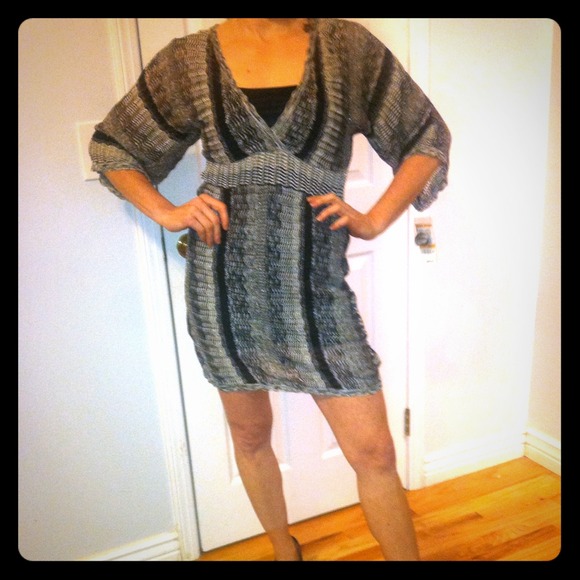***NWT INC Sz Small
