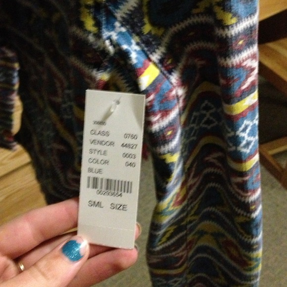 Size small tribal jacket - Picture 2 of 3