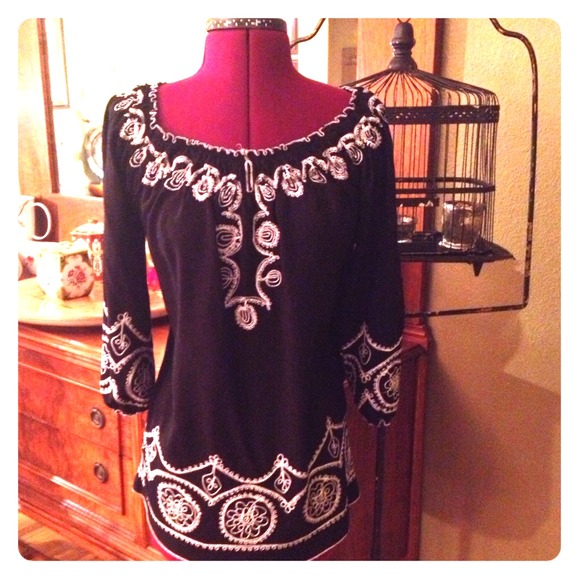 SOlD*****Beautiful Stitched Tunic