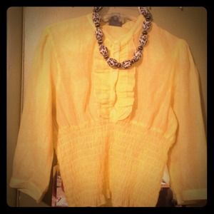 SOLD 😍😍😍Reduced for U Yellow ruffle top .